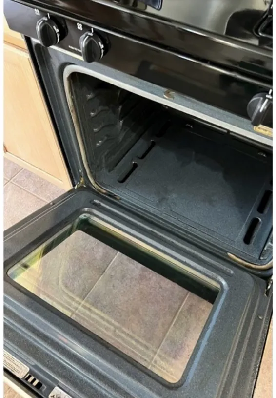 Oven after deep cleaning