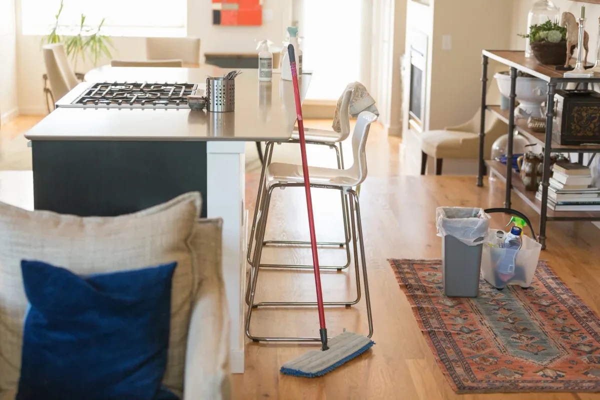 Eco-friendly cleaning in a Naperville home
